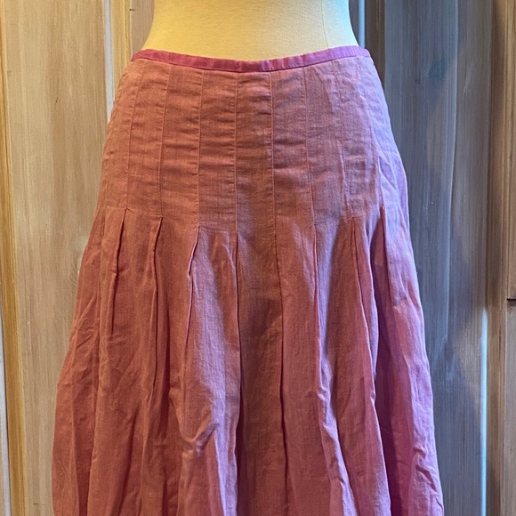 Skirt - Picture 1 of 3